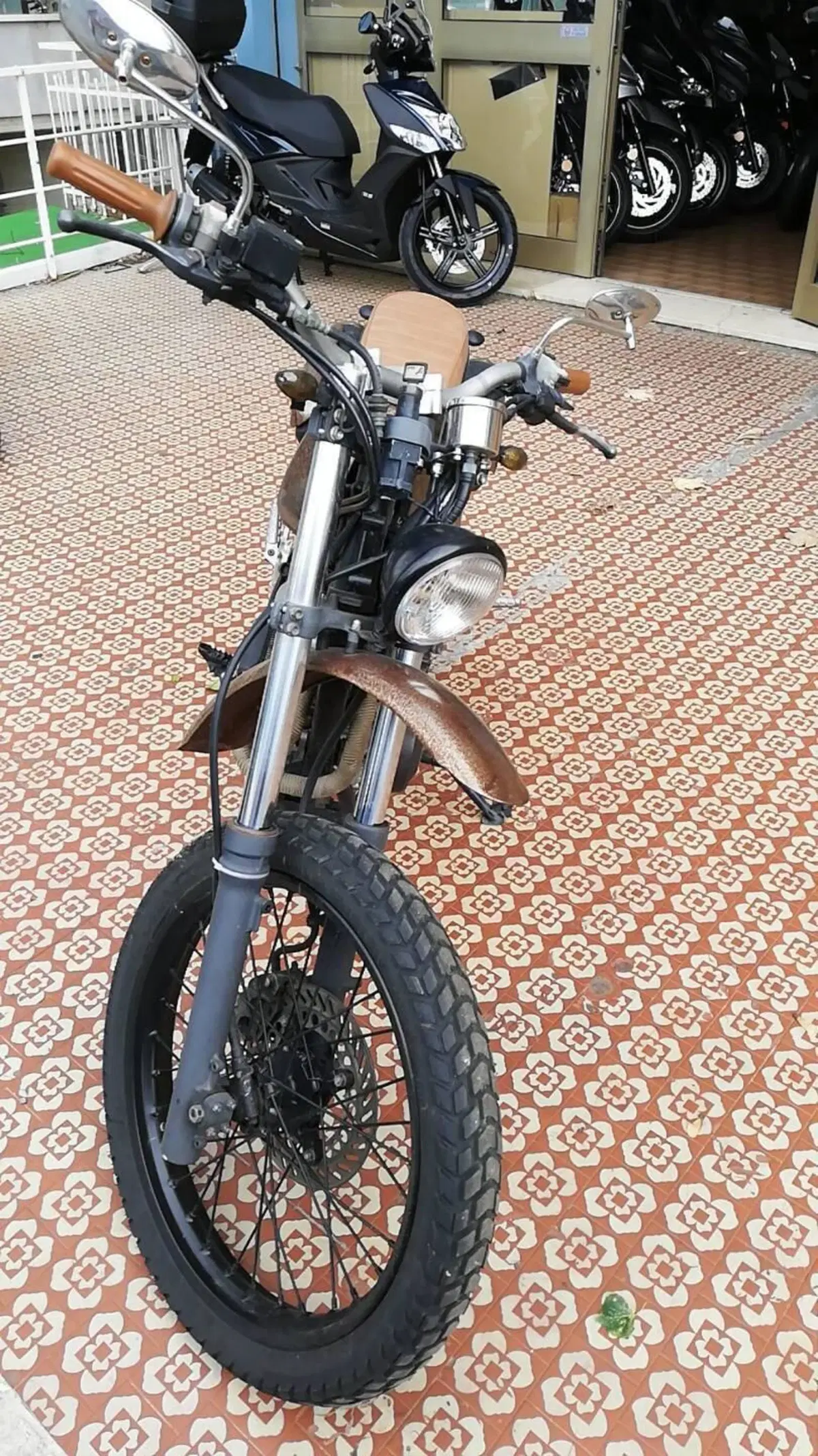 Honda Dominator Special (2)