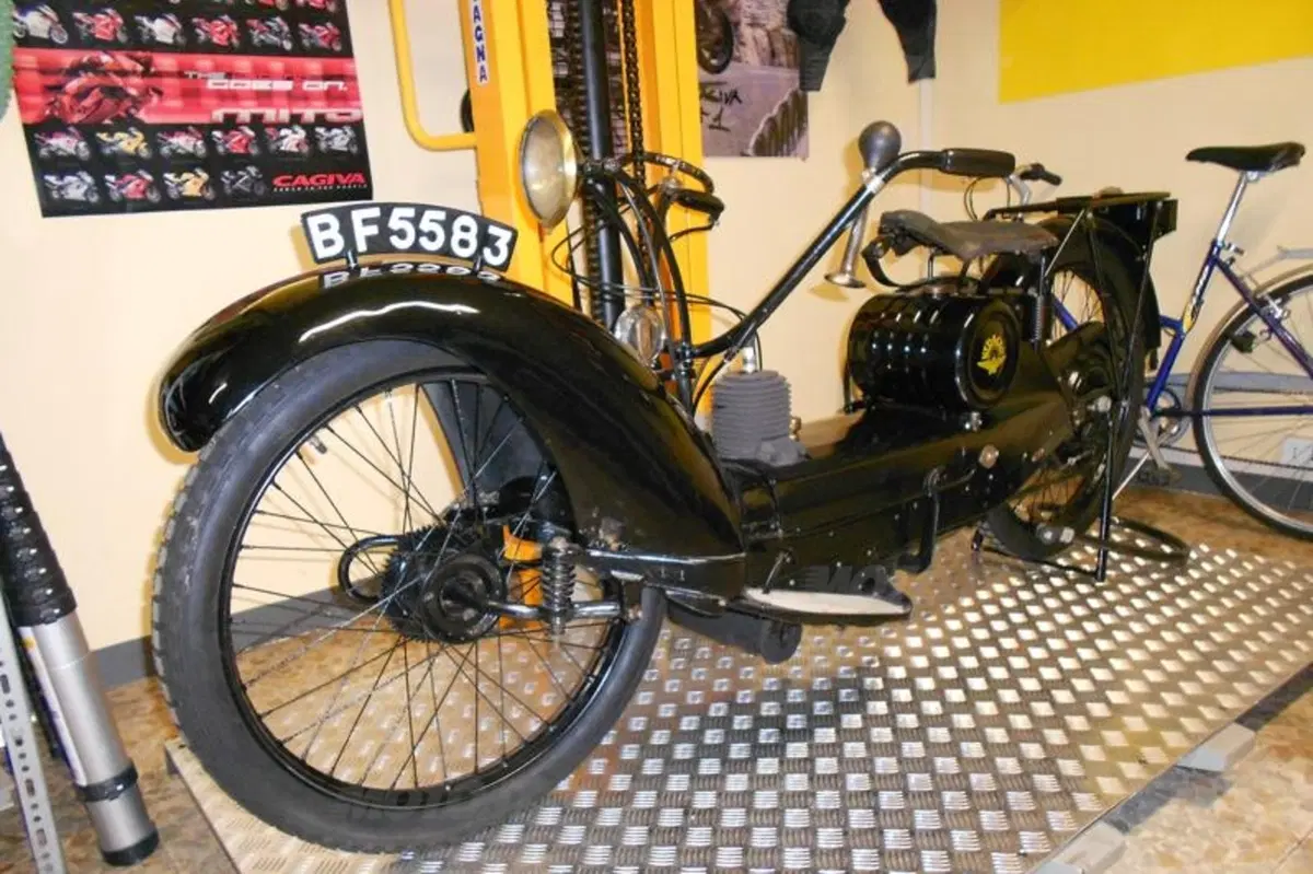 Massimo Clarke: Le moto fuori dagli schemi (6)