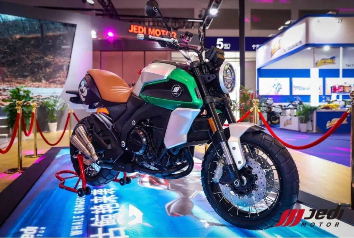 Jedi Vision K750. Proposta di design dalla Cina