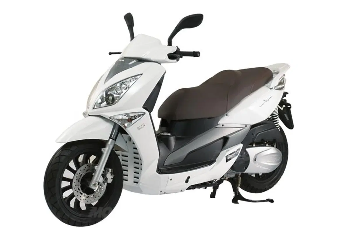 EICMA 2013: Aeon presenta Elite 400 e Urban 400  (3)
