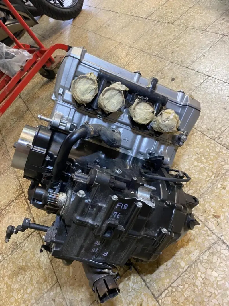 Motore Kawasaki z750 (6)