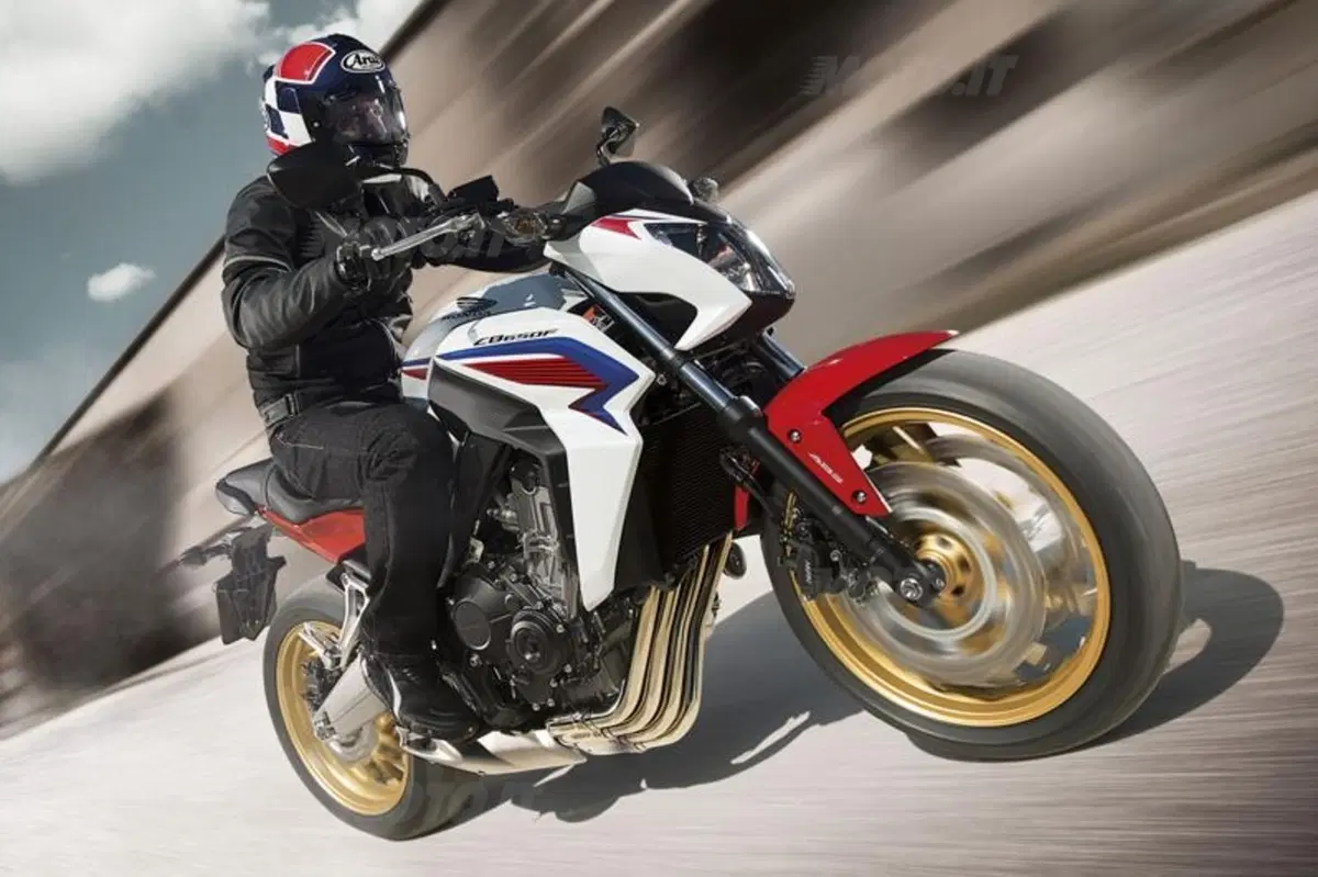 EICMA 2013: Teshiro Goto, Honda “Le nuove 650 sono più facili e leggere”  (2)