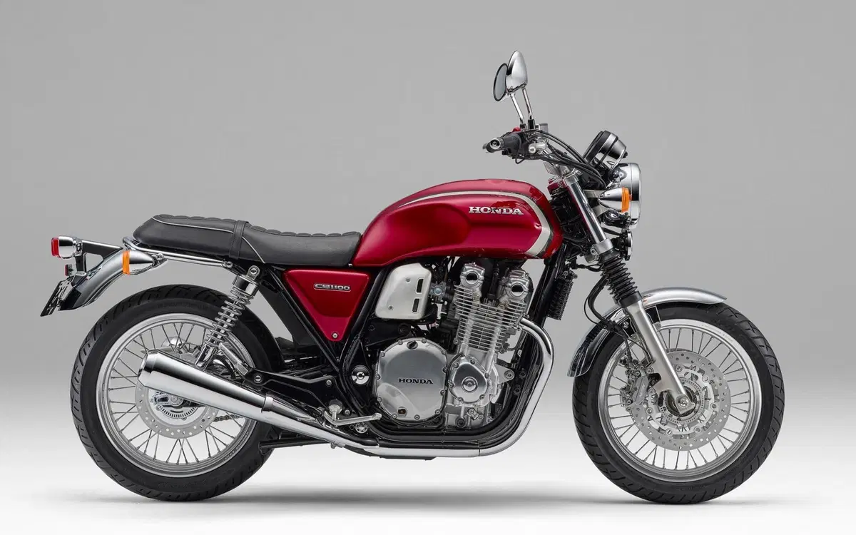 Honda CB1100, due nuove versioni "Final Edition" (5)
