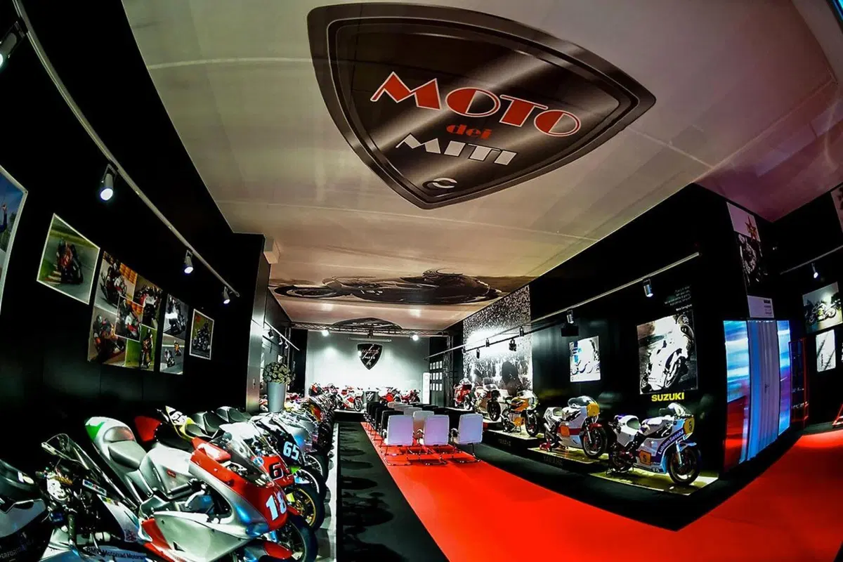 “Buongiorno Italia”: asta Bonhams. C'è anche la Ducati di Checa (3)
