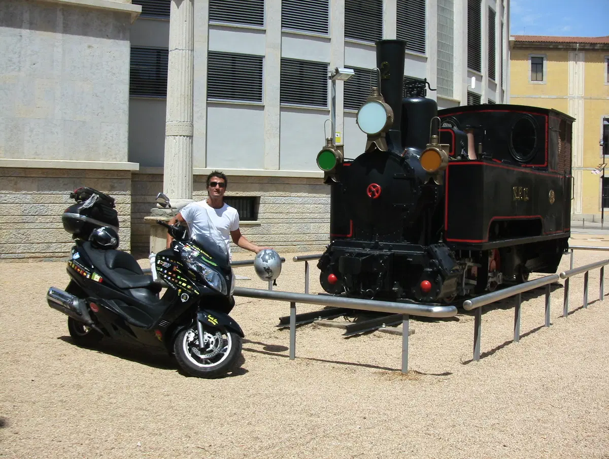 Viaggi: Milano-Dakar e ritorno in sella al Suzuki Burgman 400 (6)