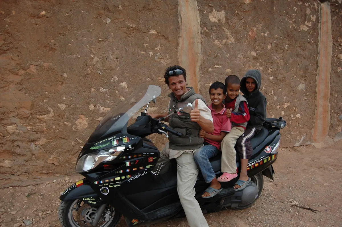 Viaggi: Milano-Dakar e ritorno in sella al Suzuki Burgman 400 (13)