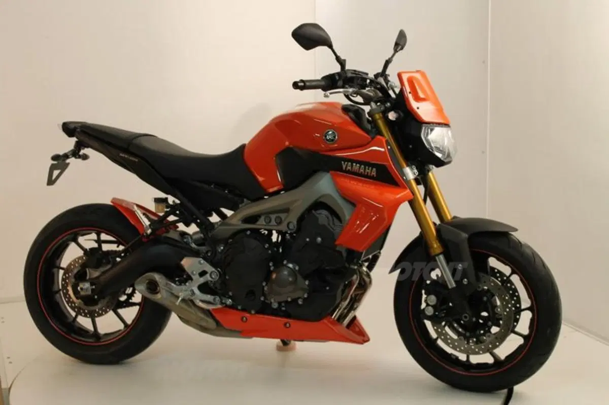 S2 Concept: kit estetico per la Yamaha MT-09 (6)
