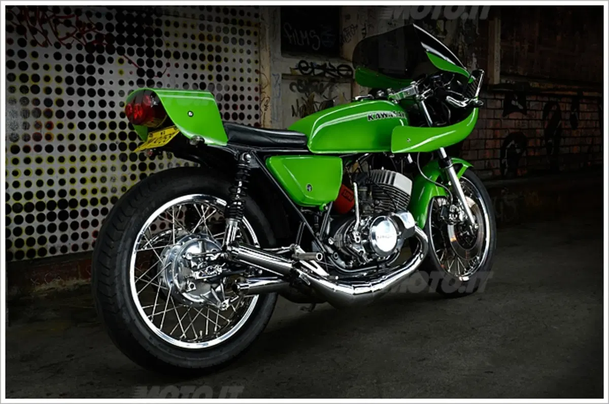 Kawasaki KH500 Mach III Kermit (3)