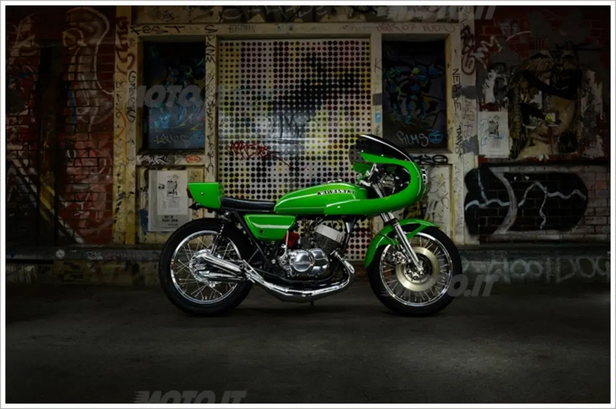 Kawasaki KH500 Mach III Kermit (4)