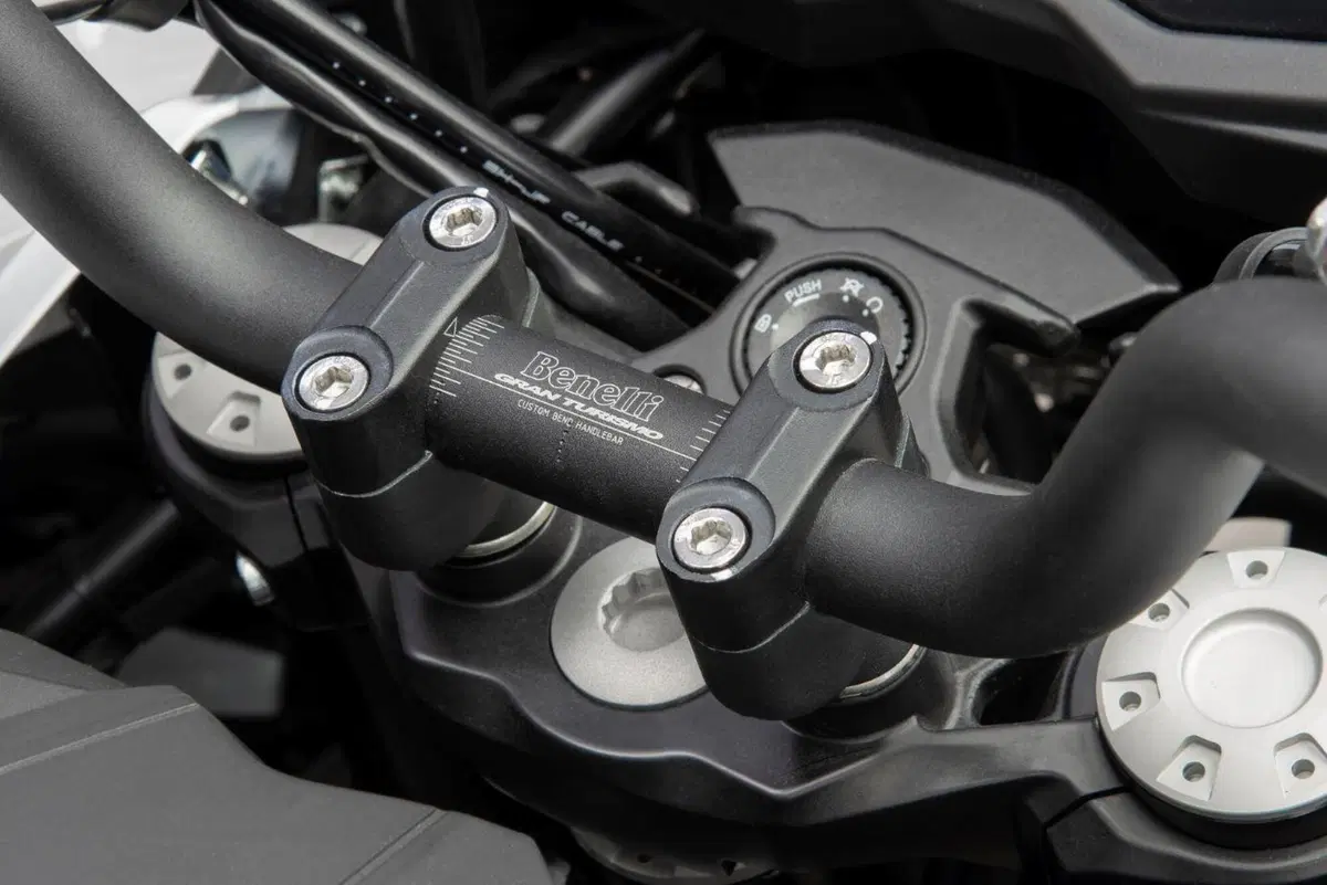 Benelli TRK 502 X. In vendita la versione 2021, dati  e prezzo (9)