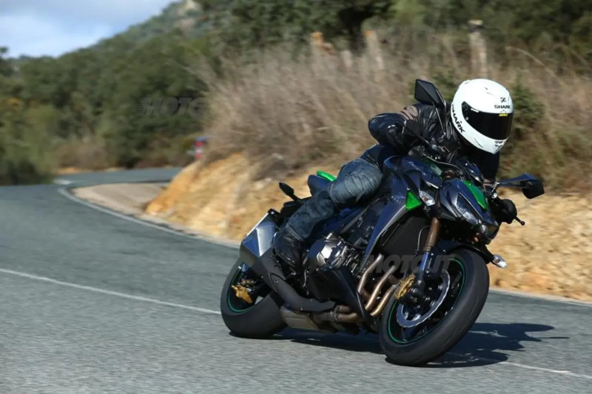 Kawasaki Z1000 2014 