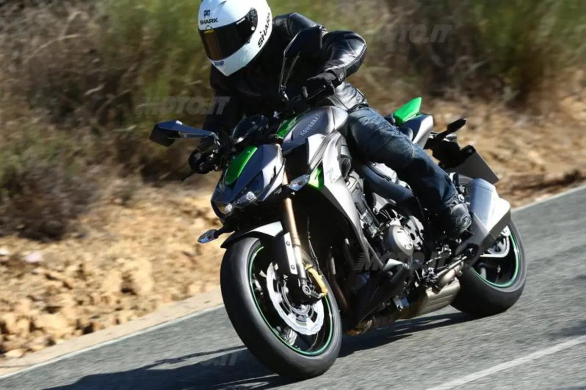 Kawasaki Z1000 2014  (2)