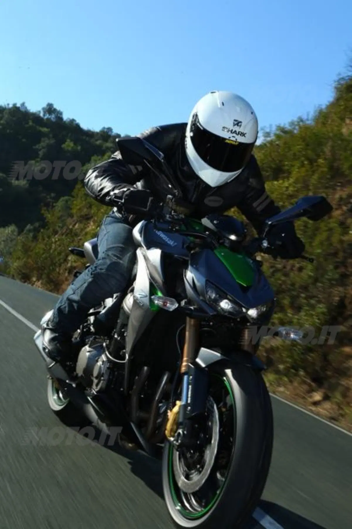 Kawasaki Z1000 2014  (8)