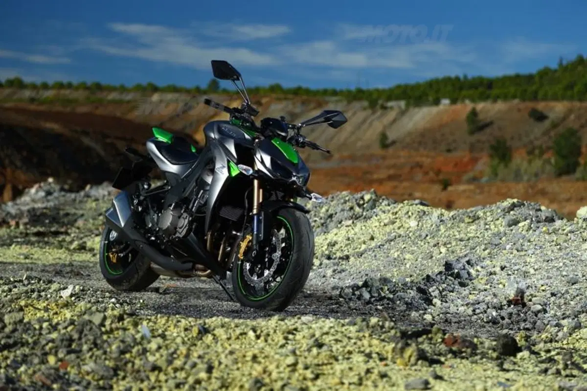Kawasaki Z1000 2014  (24)