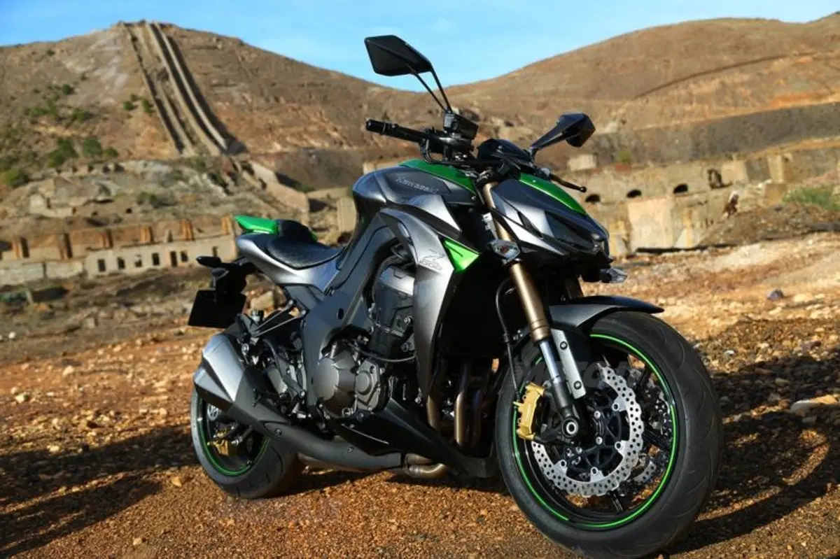 Kawasaki Z1000 2014  (28)