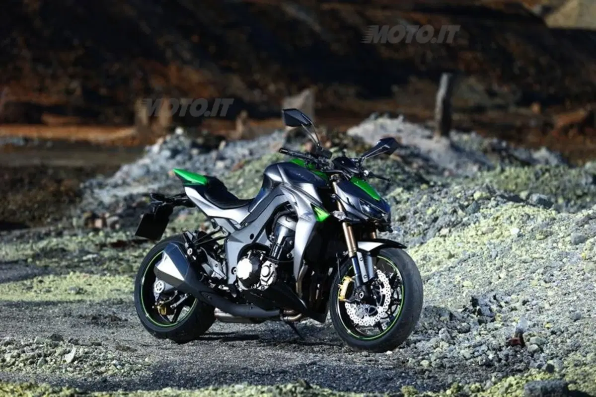 Kawasaki Z1000 2014  (30)