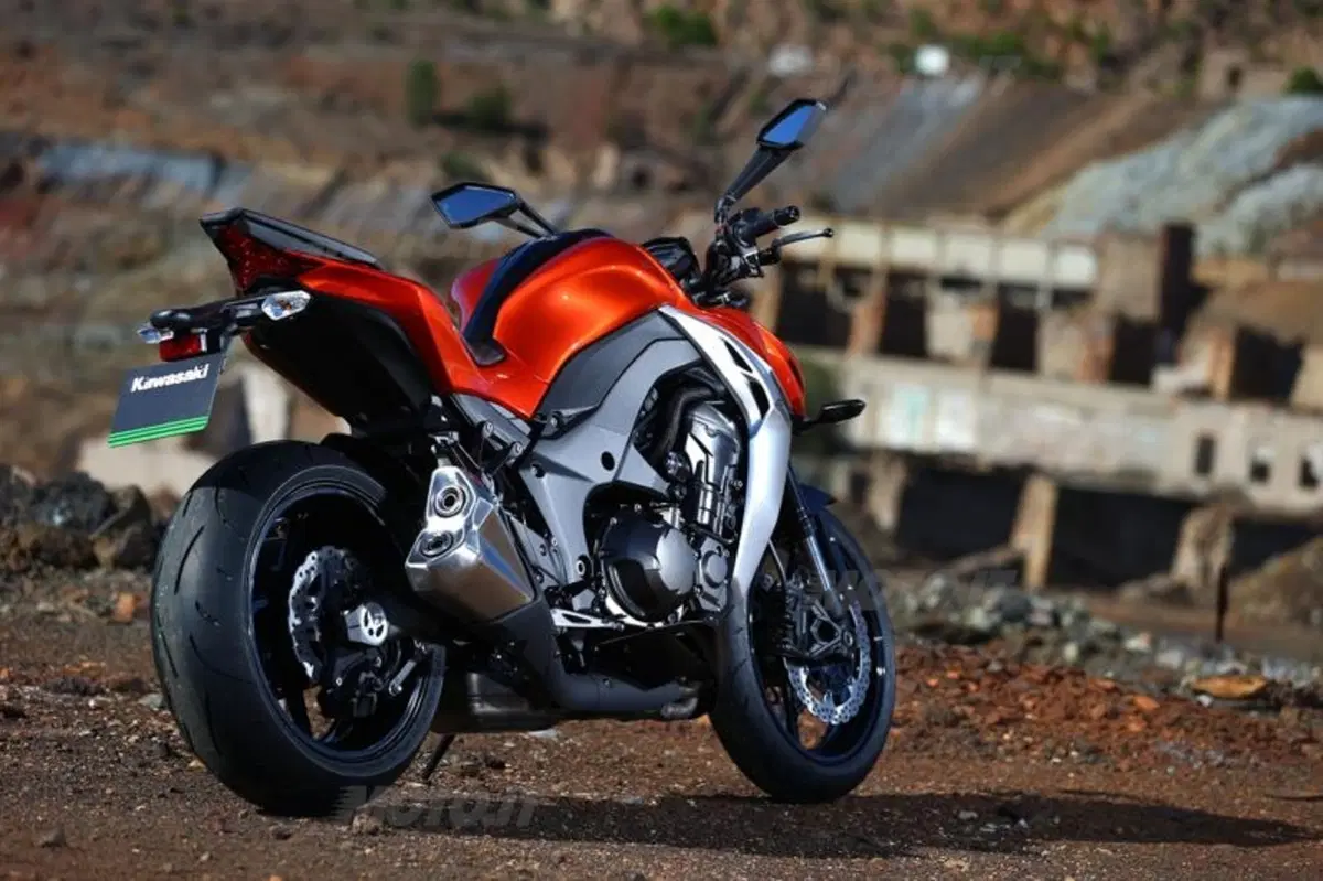 Kawasaki Z1000 2014  (33)