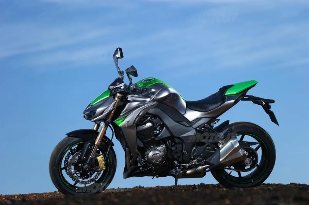 Kawasaki Z1000 2014  (35)