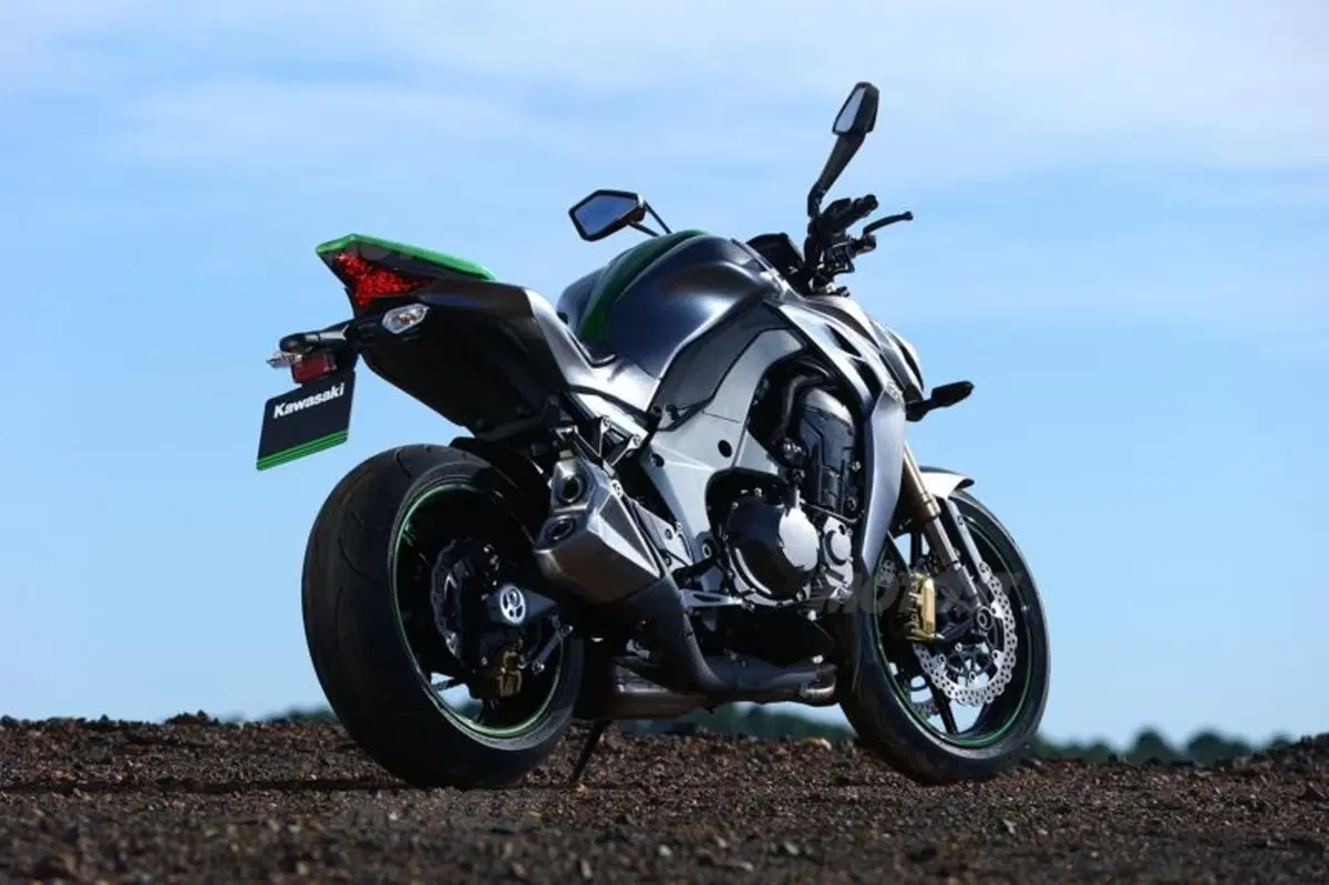 Kawasaki Z1000 2014  (37)