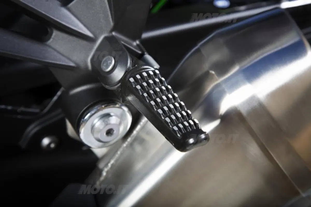 Kawasaki Z1000 2014  (40)