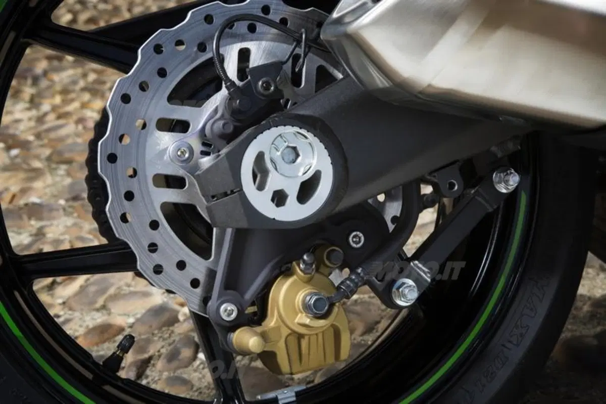 Kawasaki Z1000 2014  (44)