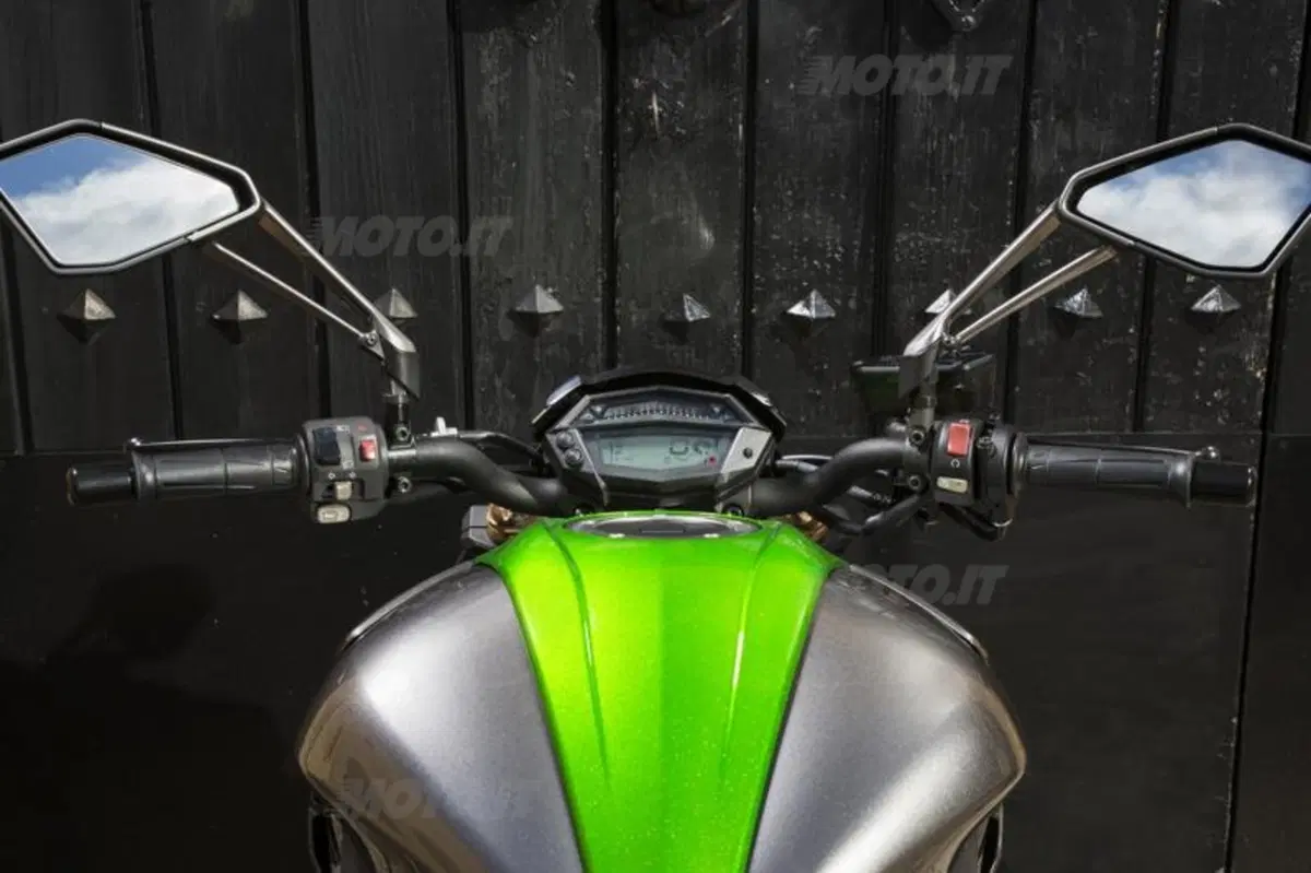 Kawasaki Z1000 2014  (53)