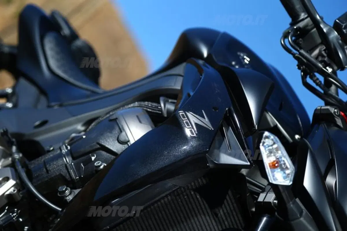 Kawasaki Z1000 2014  (64)