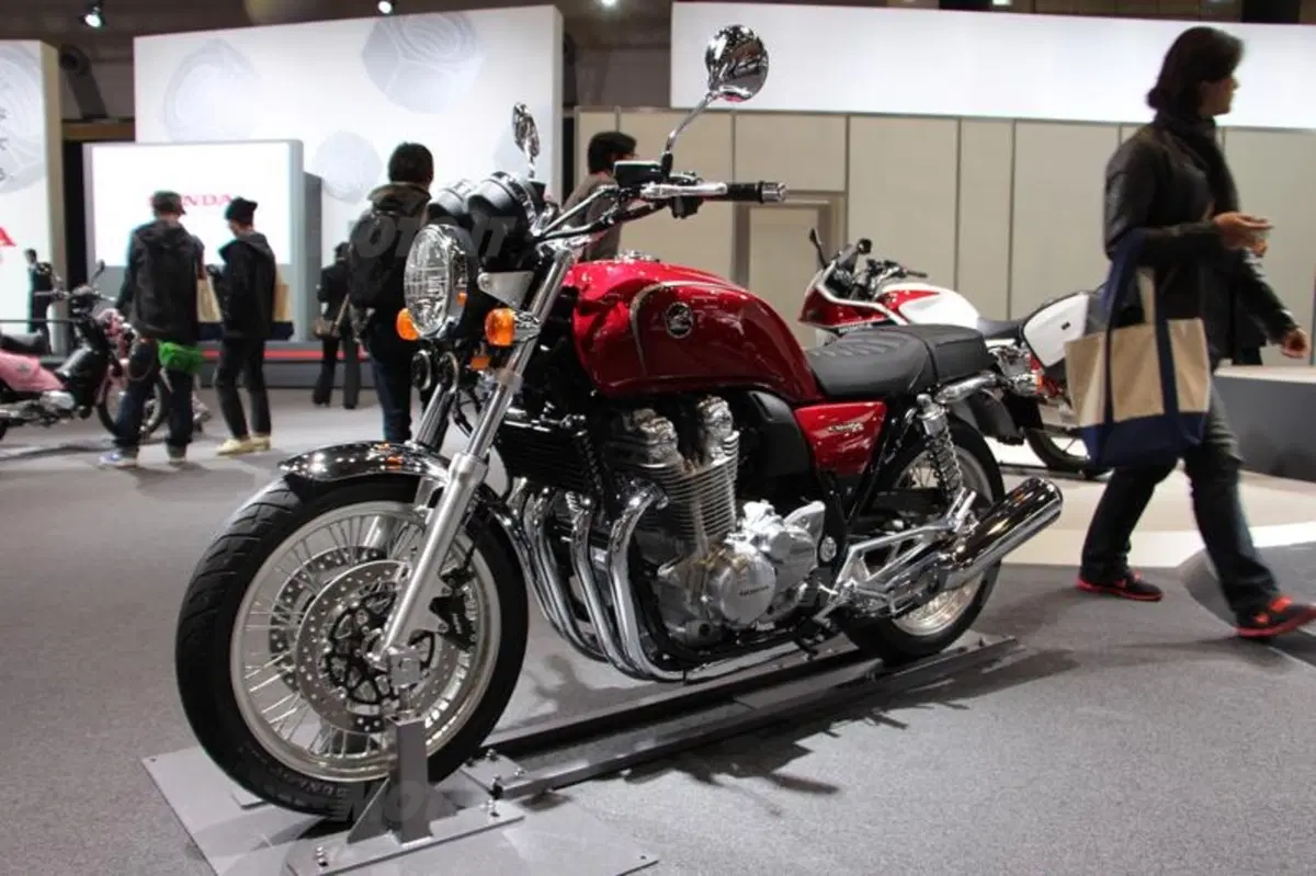 Le novità Honda a Tokyo: CB1100X, F6C e Super Bol d'Or (3)