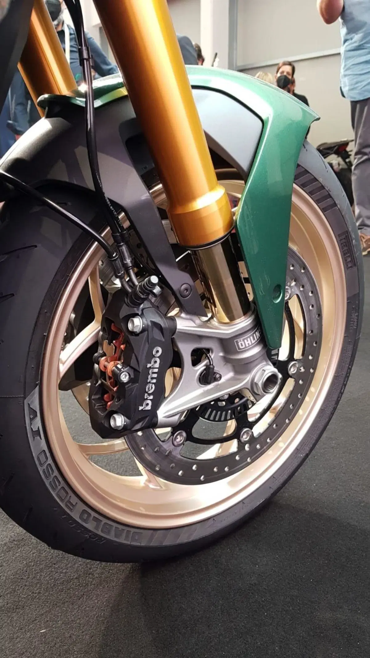 Nuova Moto Guzzi V100 Mandello, le foto definitive! (2)