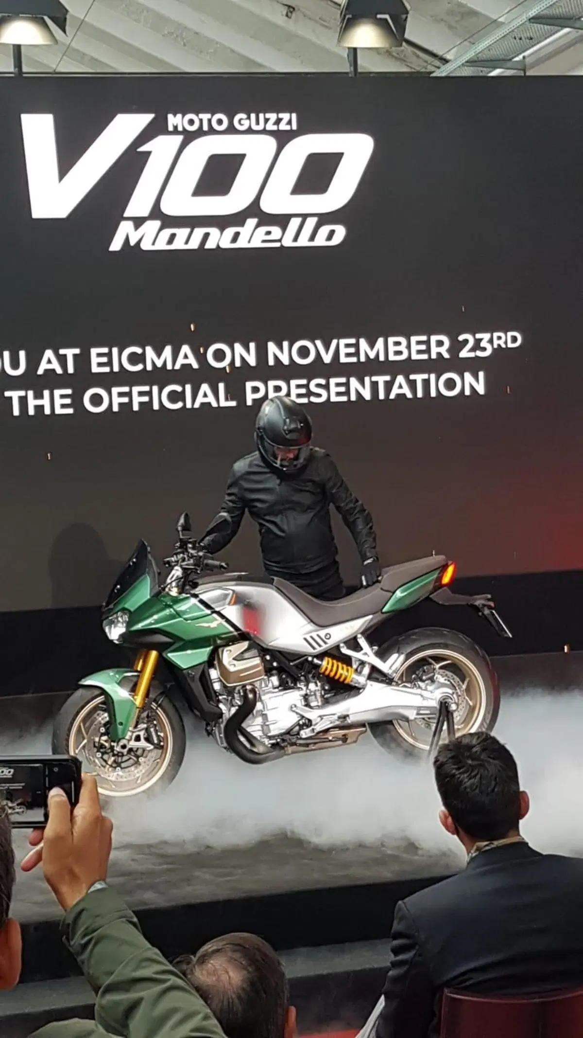 Nuova Moto Guzzi V100 Mandello, le foto definitive! (11)