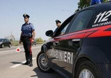 Marano (NA): Sottoposto all'obbligo di firma va in moto dai carabinieri senza casco, maxi multa