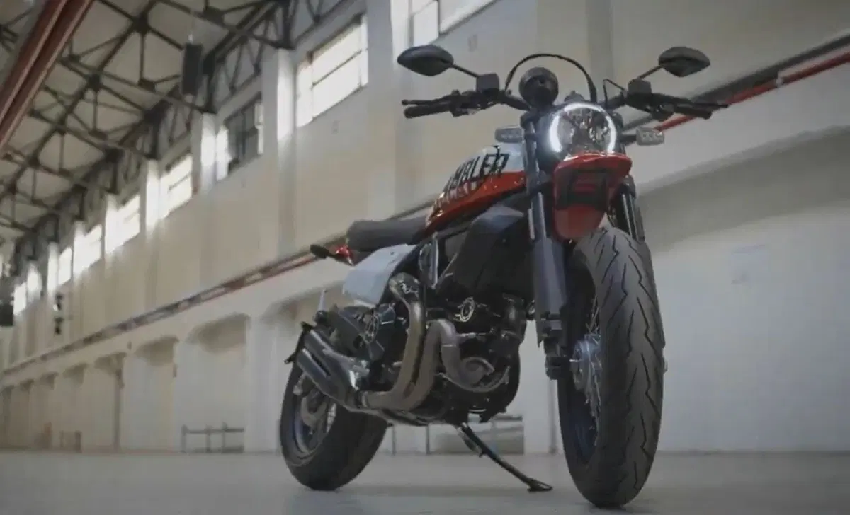 Ducati Scrambler 800 Scrambler 800 Urban Motard (2022) (4)