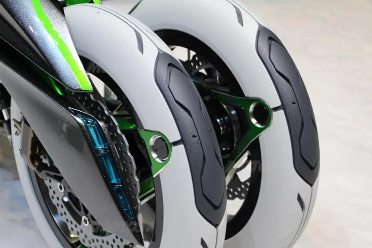 Kawasaki con un concept e con un motore turbo... (13)