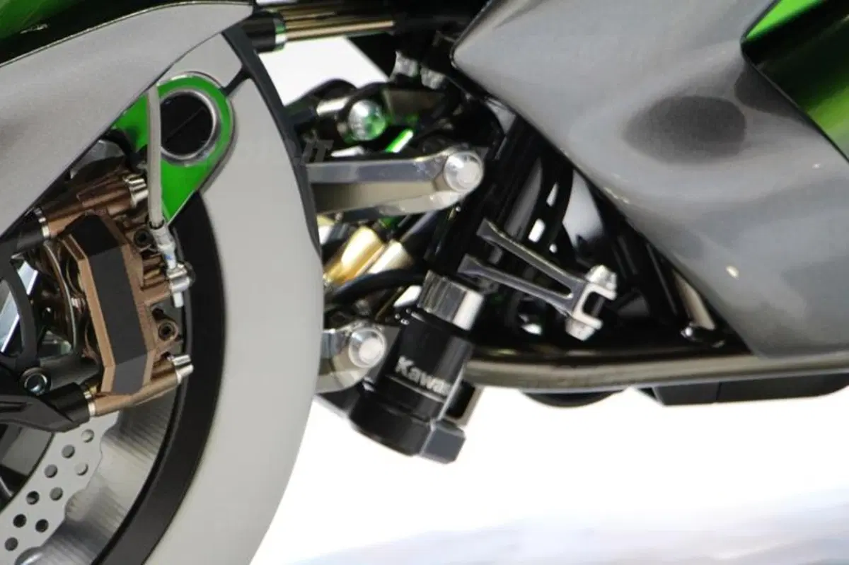 Kawasaki con un concept e con un motore turbo... (17)
