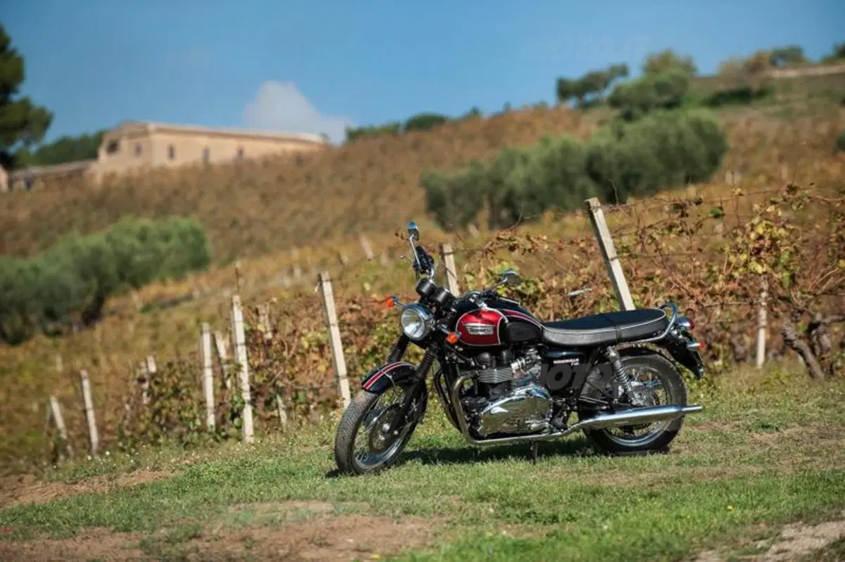 In viaggio con le Triumph T100 e Scrambler (2)