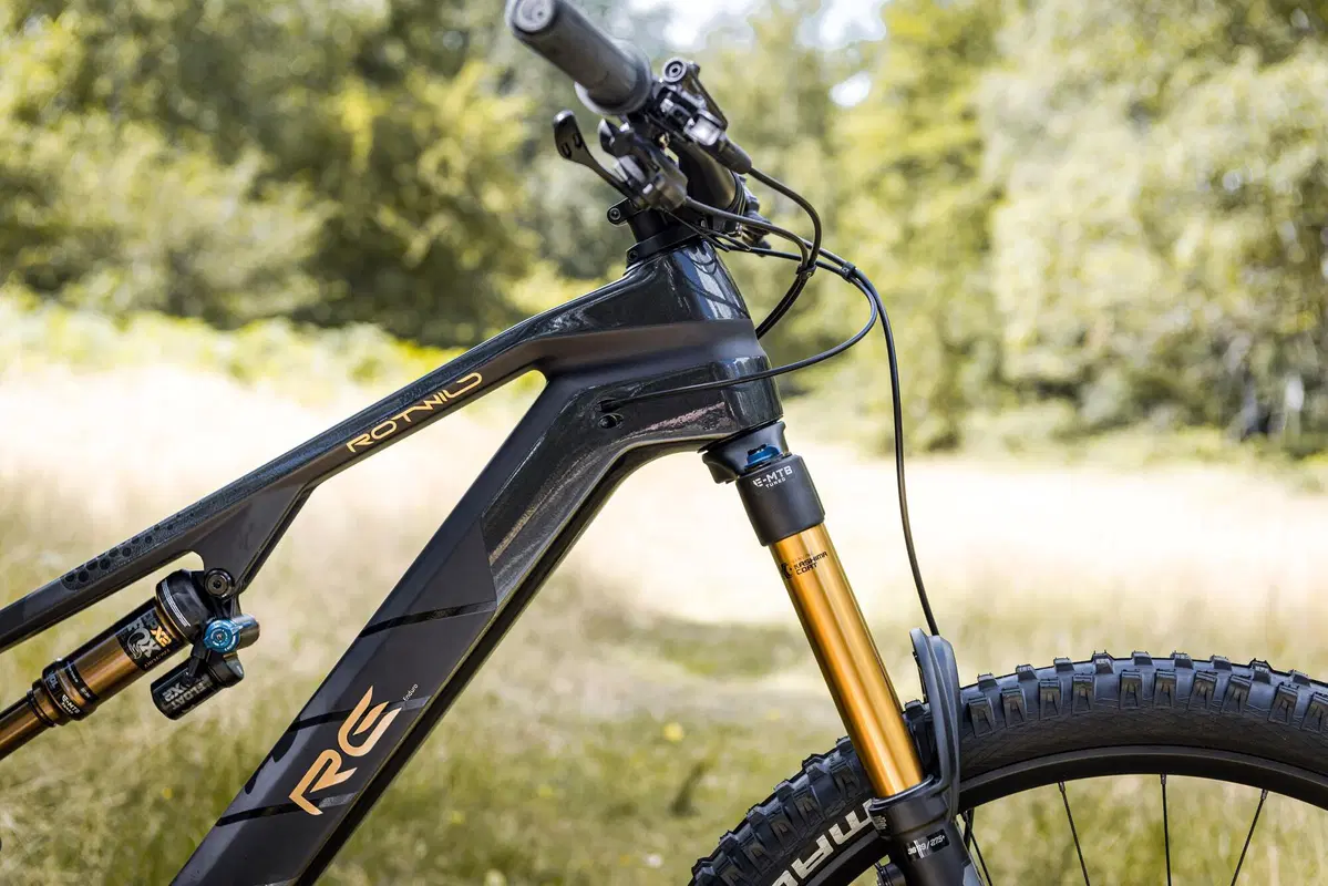 Test Rotwild R.E 375. Tecnologia, design e tanta leggerezza (5)