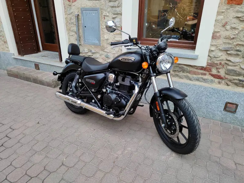 Royal Enfield Meteor 350 (2021 - 26) (2)