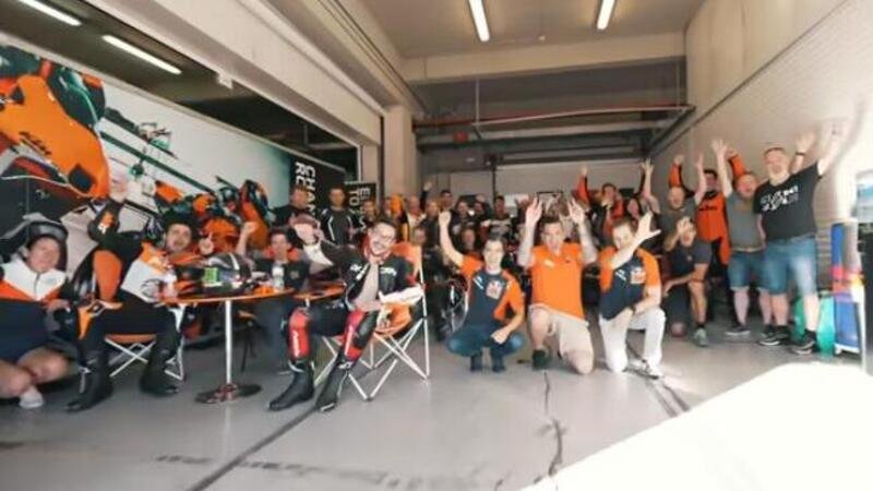 In venticinque in pista a Jerez con la KTM RC 8C e Dani Pedrosa per maestro [VIDEO]