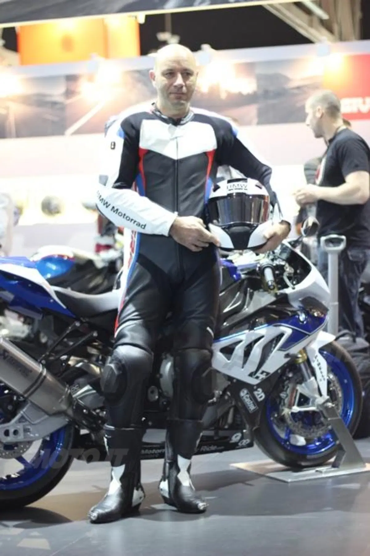 EICMA 2013: Dainese e BMW presentano la tuta DoubleR RaceAir (3)
