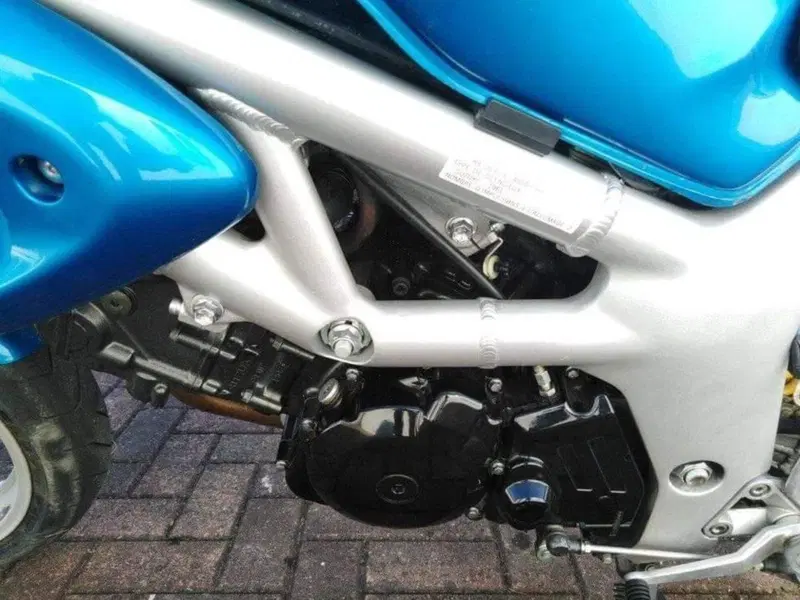 Suzuki SV 650 S (8)