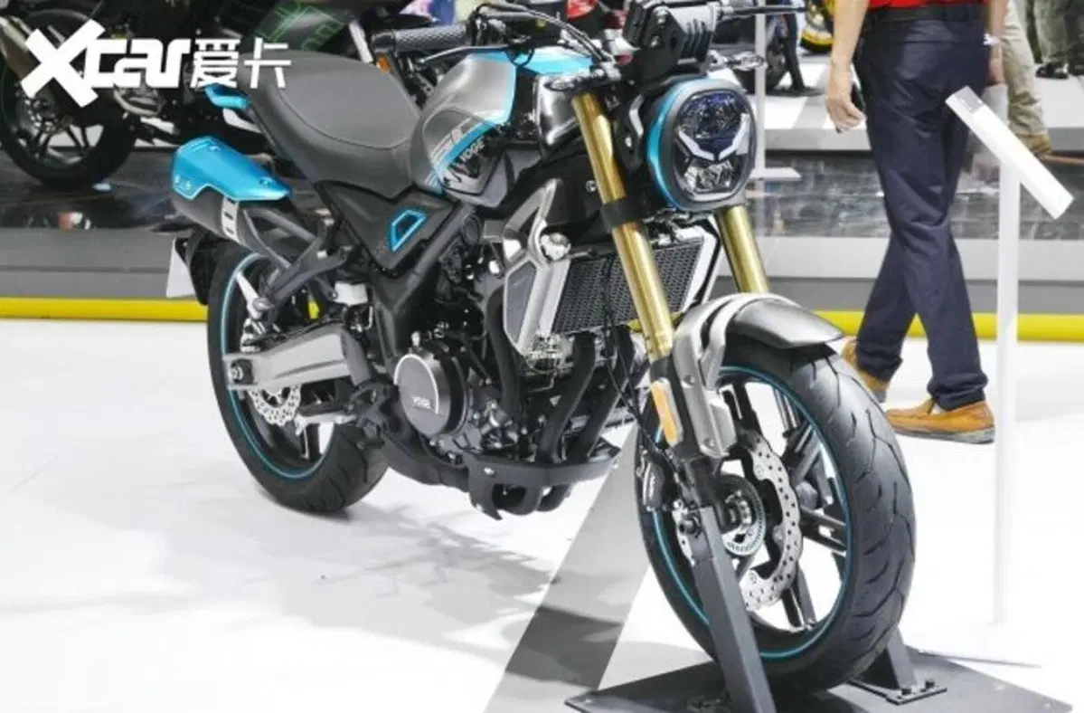Voce 350 AC, presentata in Cina (3)