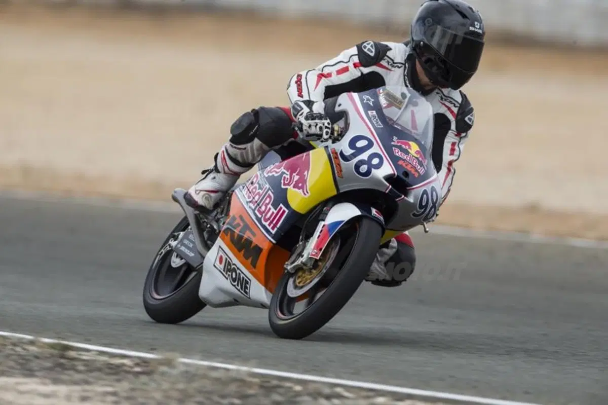 KTM RC 250R Moto3  (16)