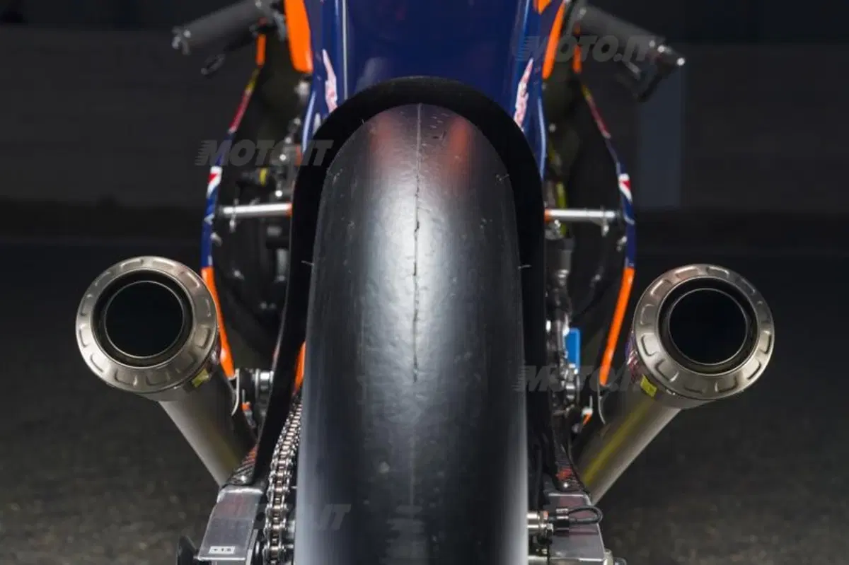 KTM RC 250R Moto3  (36)
