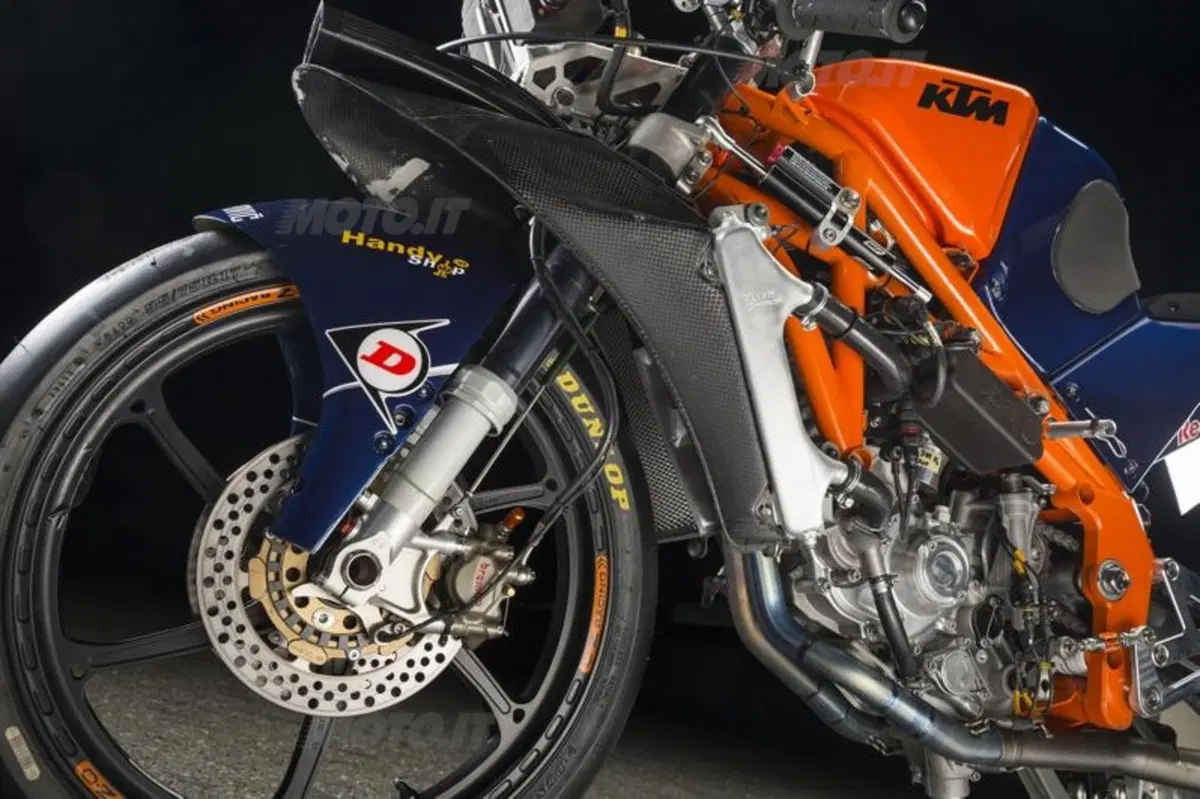 KTM RC 250R Moto3  (37)