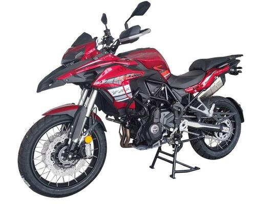 Una nuova Benelli TRK 700 è stata registrata in Cina