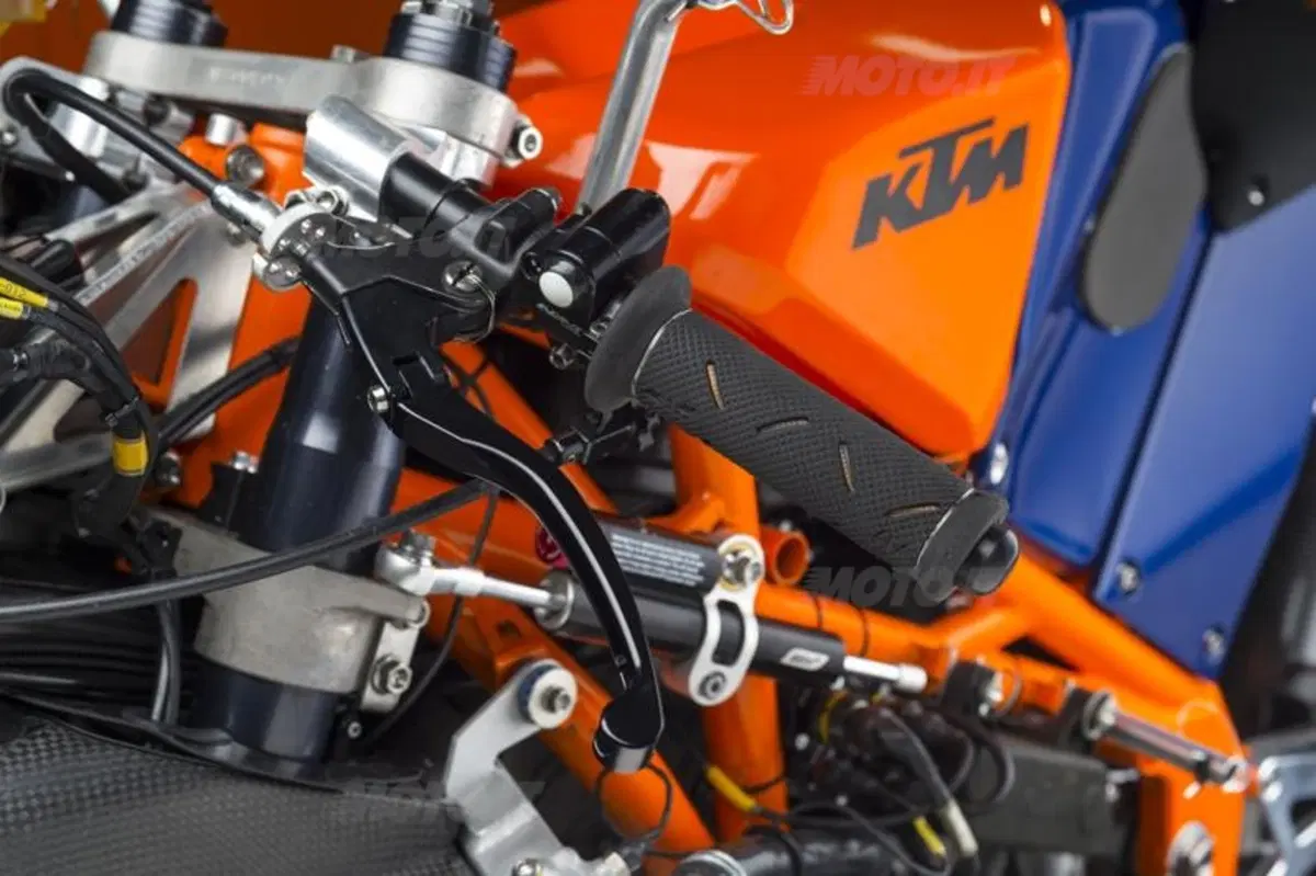 KTM RC 250R Moto3  (46)