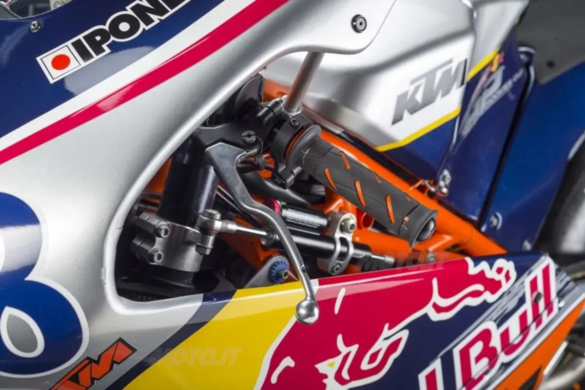 KTM RC 250R Moto3  (55)