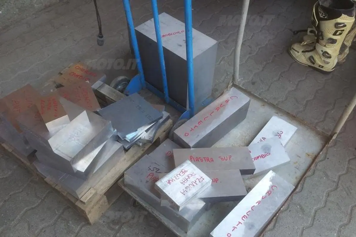 Una misteriosa bicilindrica sorpresa in Brianza. Vertemati? (10)
