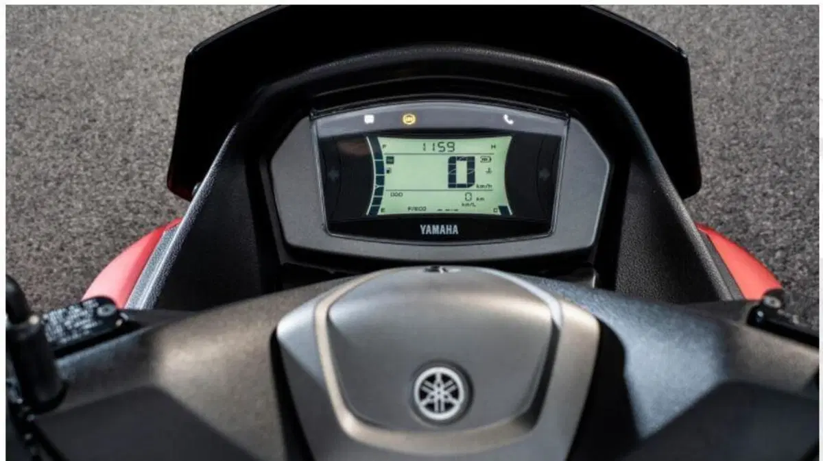 Yamaha NMAX 155 m.y. 2022. Nuova estetica e dotazione (2)