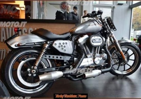 Le Strane di Moto.it: Harley-Davidson 883 SuperLow